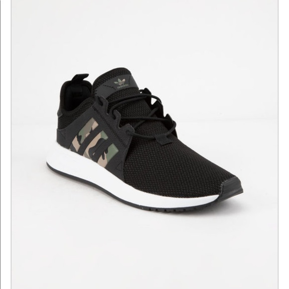 adidas Shoes - 🆕🔥Adidas Black & Camo Sneakers W9/M7.5